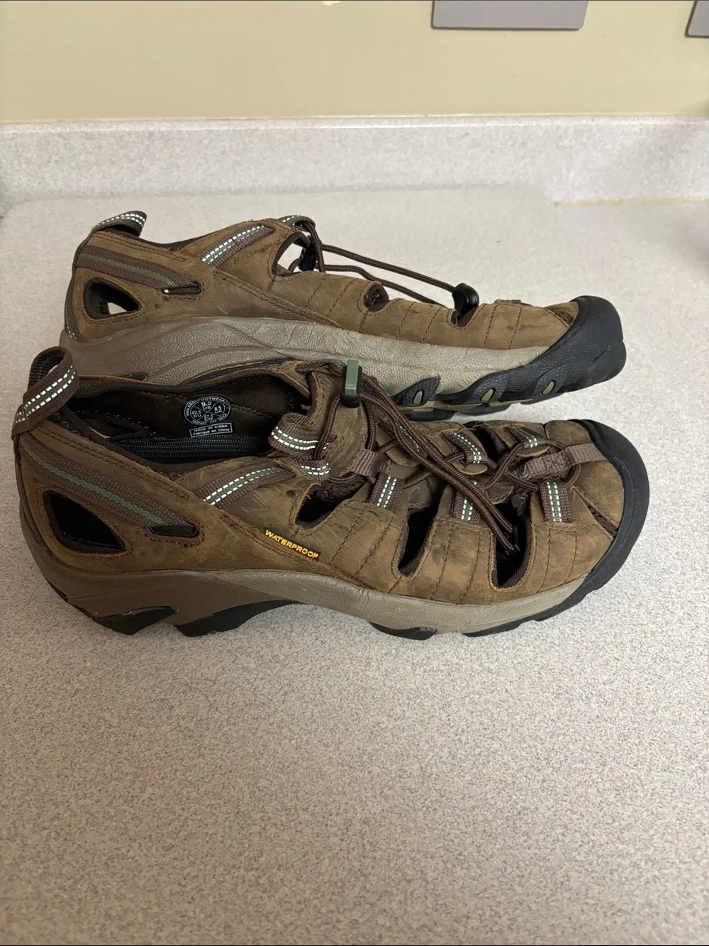 Keen Brown Men’s Closed-Toe Outdoor Sandals size 9.5
